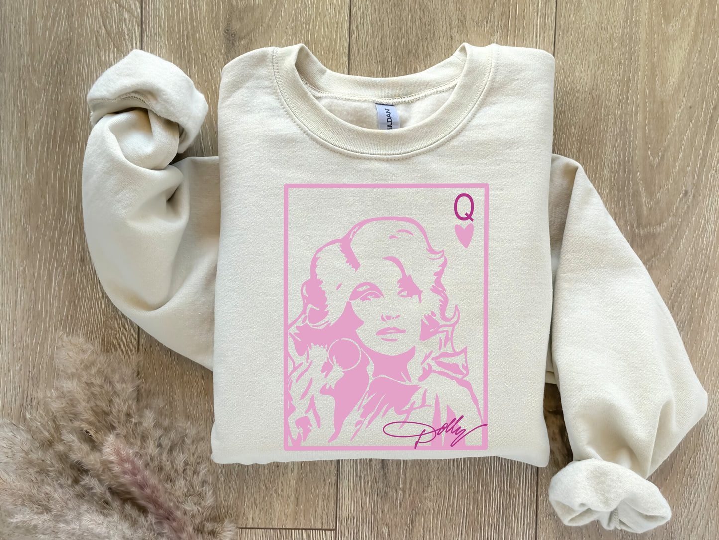 Valentine's Day Sweatshirt / Queen Dolly Parton / Queen Of Hearts Card design sweatshirt crewneck